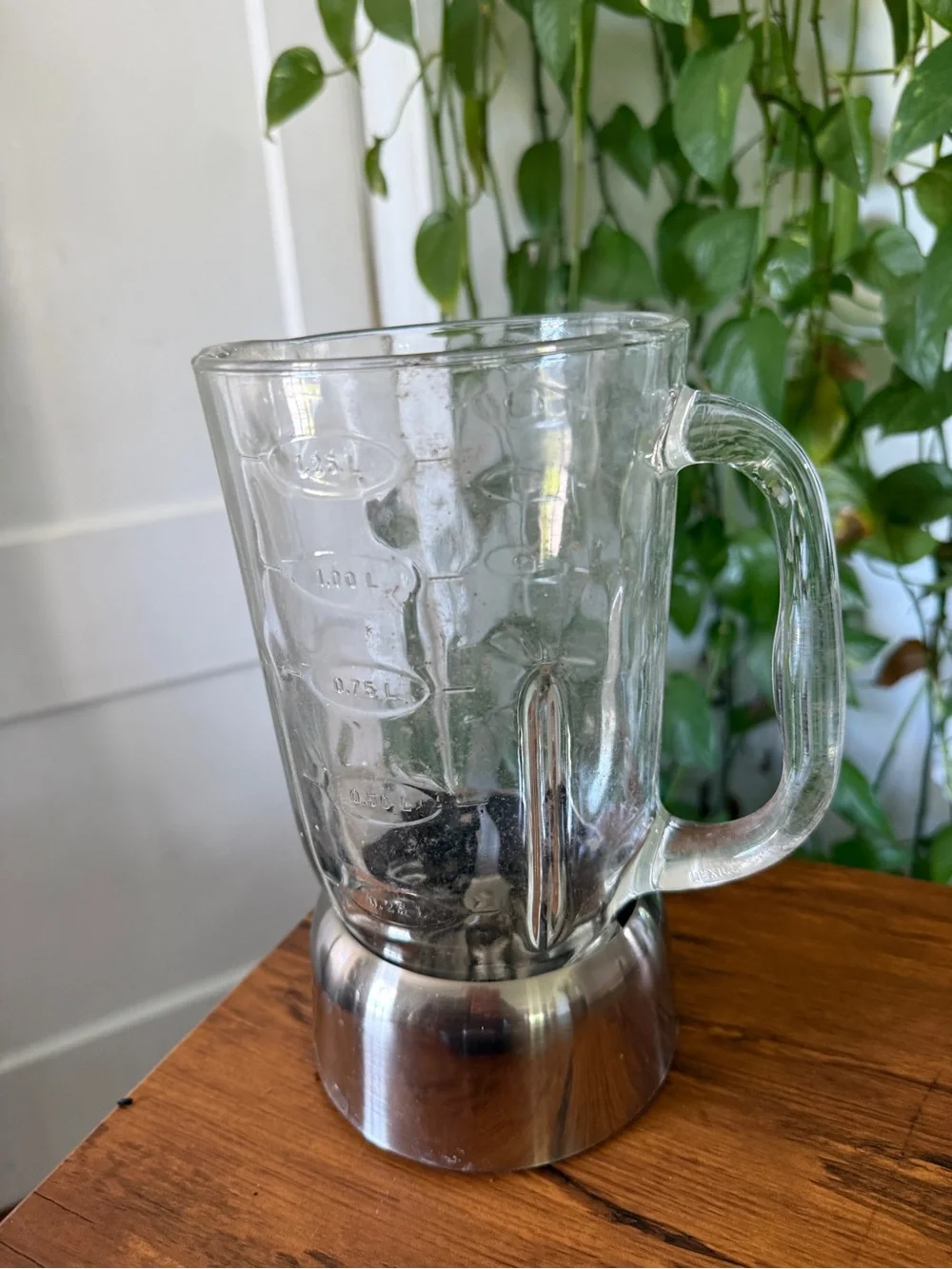 OSTER Glass Blender Pitcher with Black Lid and Stainless Base Replacement